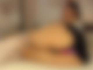 Live cam show with Sara Moore - Fingering Latina on Gym Cam Girls | colombia