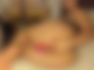 Sara Moore's Live Sex Cam Show