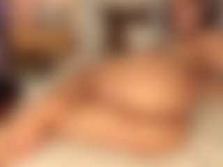 Sara Moore's Live Sex Cam Show