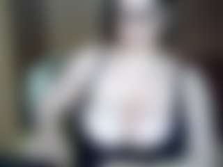 AdeAde's Live Sex Cam Show