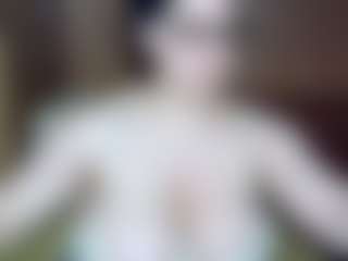 Live cam show with AdeAde - Public Brown Hair on Strip Flash - Live Sex Shows
