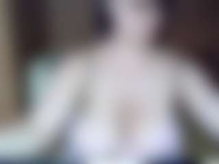 AdeAde's Live Sex Cam Show