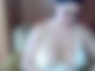 AdeAde's Live Sex Cam Show