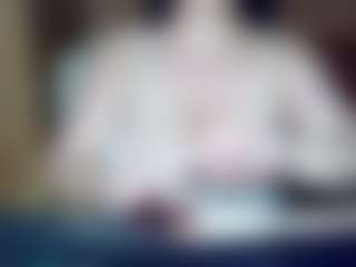 Live cam show with AdeAde - Public Brown Hair on Fit Hotties