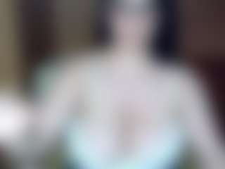 Live cam show with AdeAde - Public on chickslive.net