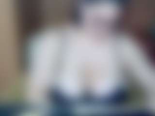 AdeAde's Live Sex Cam Show