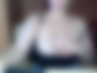 AdeAde's Live Sex Cam Show