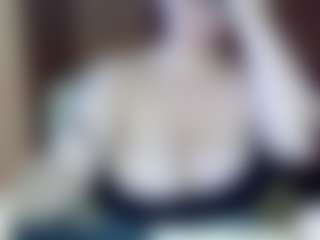 AdeAde's Live Sex Cam Show