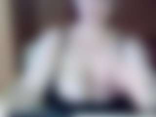AdeAde's Live Sex Cam Show