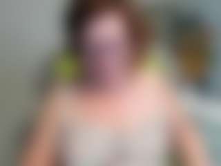 Live cam show with flirtyADELE - Middle Aged on iamadamtest123.com