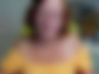 Live cam show with flirtyADELE - Middle Aged on SquirtSoMuch