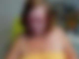 Live cam show with flirtyADELE - Middle Aged on Camsoda