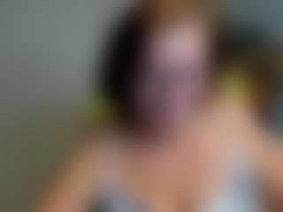 Live cam show with flirtyADELE - Middle Aged on Chatstar