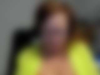 flirtyADELE MILF webcam performer live streaming