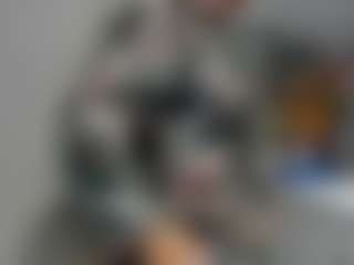 Live cam show with flirtyADELE - Thong on boobsie.com