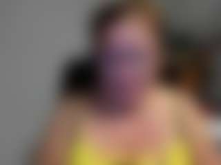 Live cam show with flirtyADELE - Granny MILF on sexylive.show