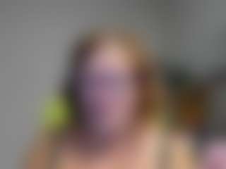 Live cam show with flirtyADELE - Middle Aged on xblisslive.com