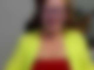 Live cam show with flirtyADELE - Granny Dildo on xheatlive.com