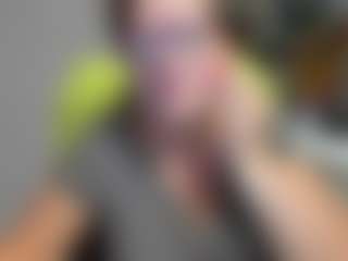 Live cam show with flirtyADELE - Granny on Camsoda