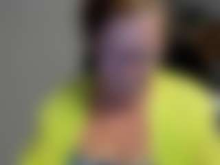 flirtyADELE MILF webcam performer live streaming