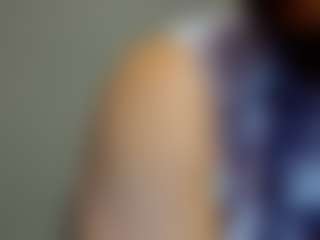 Live cam show with flirtyADELE - Granny on Milf Play
