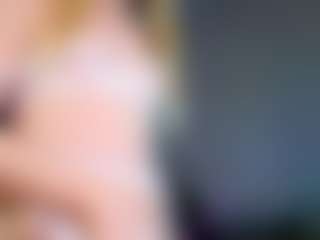 Live cam show with inchcaser - Spank on Stripli.com