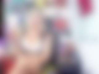 Live cam show with XimenaMoreira - Tease on CamwithHer