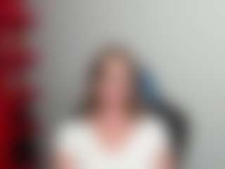 ZoeXox's Live Sex Cam Show