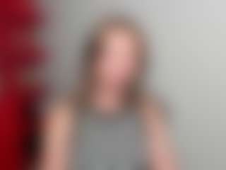 ZoeXox's Live Sex Cam Show