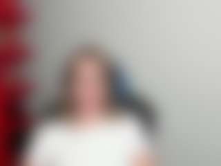 Live cam show with ZoeXox - Cuckold on sexylive.show
