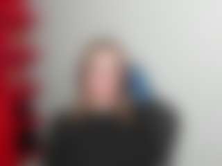Live cam show with ZoeXox - Domination on dropp.cam