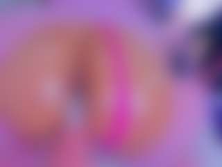 Bigassmonic MILF webcam performer live streaming