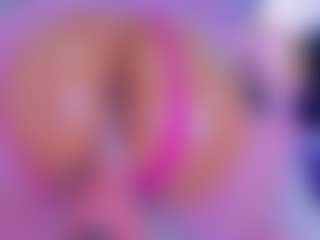 Live cam show with Bigassmonic - Small Tits on Camsoda