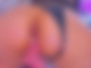 Live cam show with Bigassmonic - Mature on Camsoda