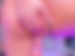 Live cam show with Bigassmonic - Small Tits Mature on Camsoda