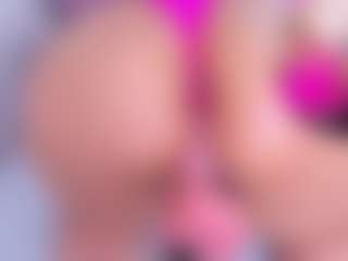 Live cam show with Bigassmonic - Mature on Camsoda.co