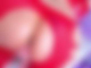 Live cam show with Bigassmonic - Bedroom on Camsoda