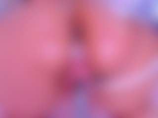 Bigassmonic MILF webcam performer live streaming