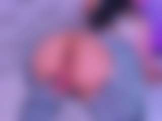 Bigassmonic MILF webcam performer live streaming