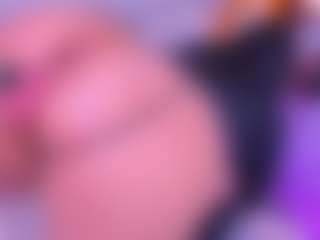 Live cam show with Bigassmonic - Smoking on Dare Cams