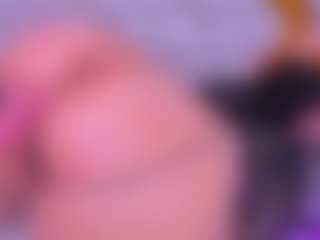 Live cam show with Bigassmonic - Smoking on chickslive.net