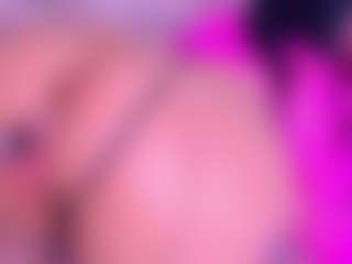 Bigassmonic MILF webcam performer live streaming