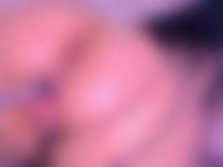 Live cam show with Bigassmonic - Small Tits Mature on Camsoda