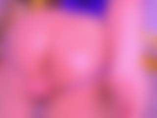 Bigassmonic MILF webcam performer live streaming