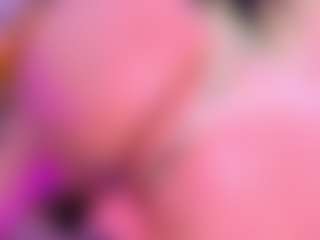 Bigassmonic MILF webcam performer live streaming