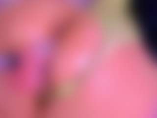 Live cam show with Bigassmonic - Bedroom Mature on Camsoda