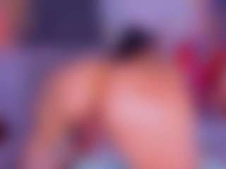 Live cam show with Lorena - Horny on Spunkpage