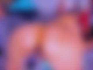 Lorena MILF webcam performer live streaming