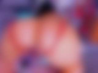 Lorena MILF webcam performer live streaming