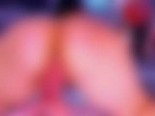 Lorena MILF webcam performer live streaming